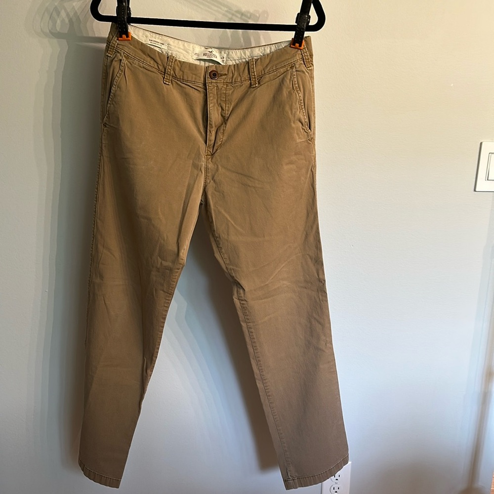 Hollister Men’s Khakis Size 31x32